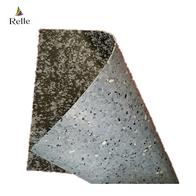 Protéger contre les ESD Plancher antistatique 600x600 Plancher en plastique couvrant 1,8 mm-3,0 mm