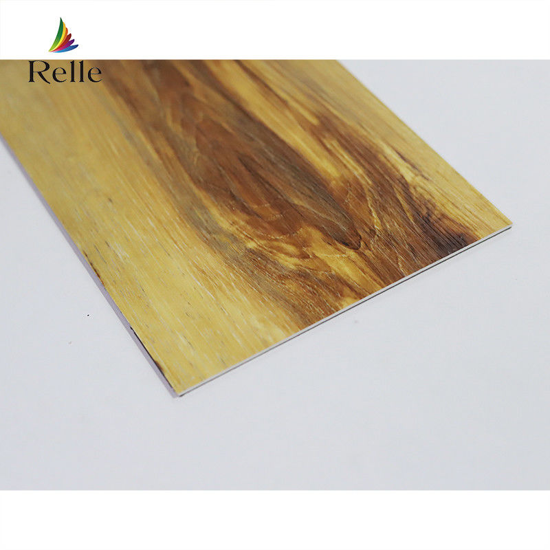 Couche UV LVT Parquet CE SGS Plancher en plastique en bois Vinyle