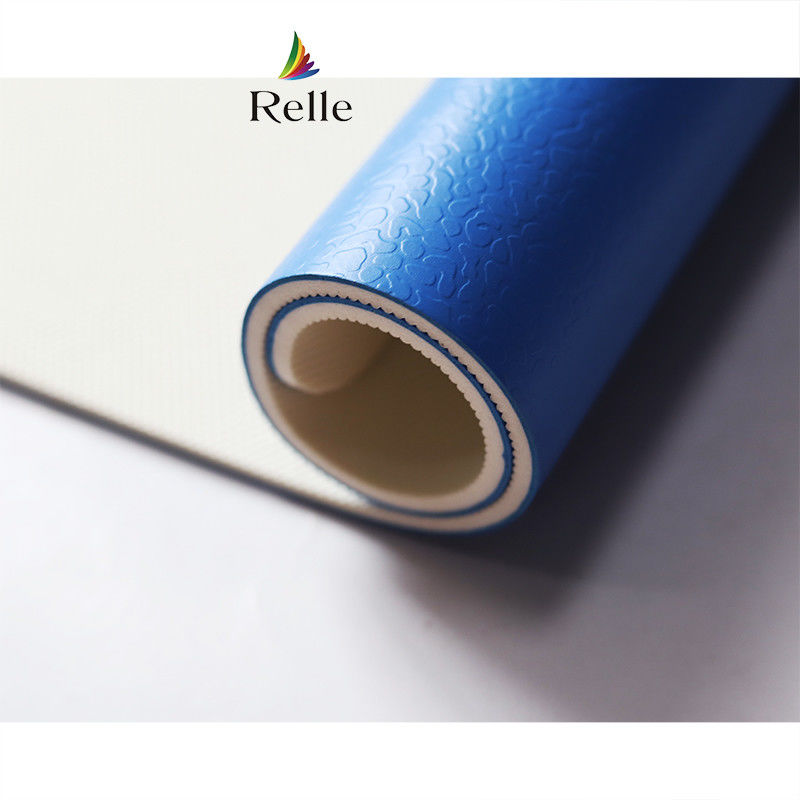 600 Options de couleurs Relle PVC rouleau de plancher de cour de futsal avec conception de texture de grille