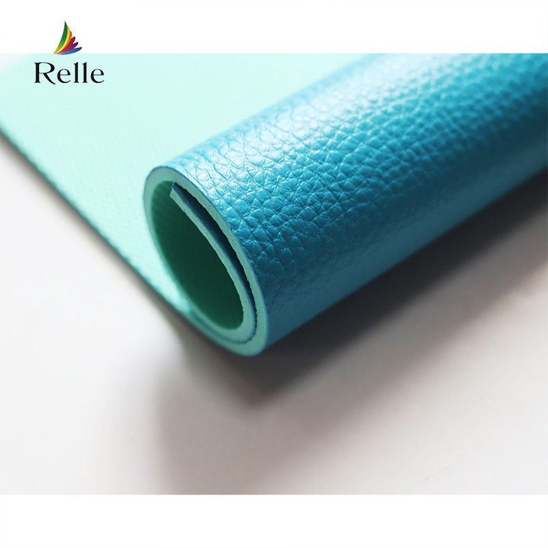 Rouleaux de revêtement de sol en vinyle pour l'installation de colle sur les terrains de futsal en intérieur