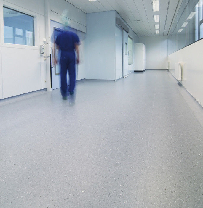 Plancher en plastique Relle de qualité hospitalière Linoleum homogène Vinyle PVC plancher Italie planche