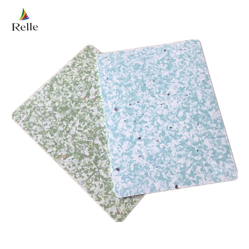Planchers en vinyle de texture claire de 3 mm Carreaux homogènes en PVC pour installations médicales