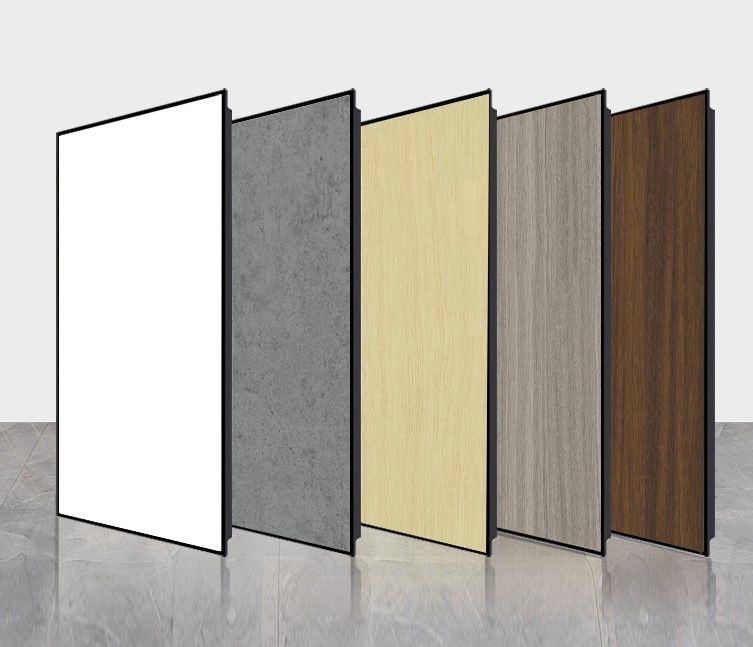 Carreaux de plafond décoratifs en aluminium 2x2 Carreaux de plafond en bois pour hôtel