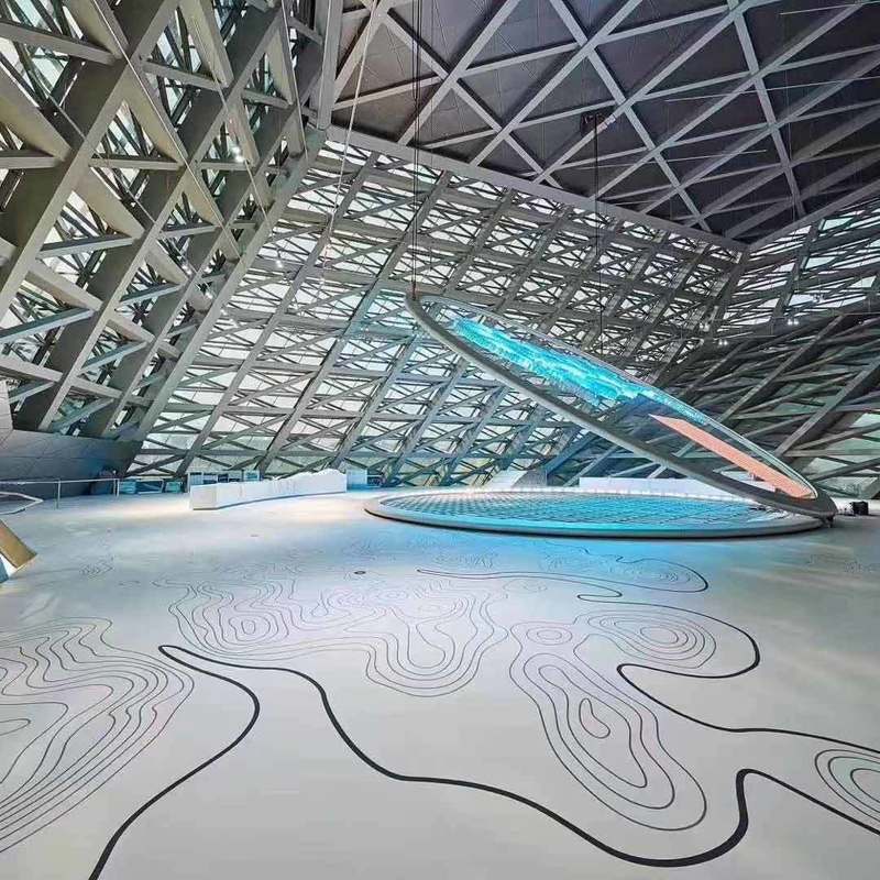 Revêtement de sol en caoutchouc Relle, écologique, résistant à l'usure et antidérapant pour halls d'exposition