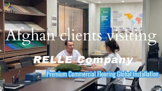 Clients Atghan visitant la société RELLE